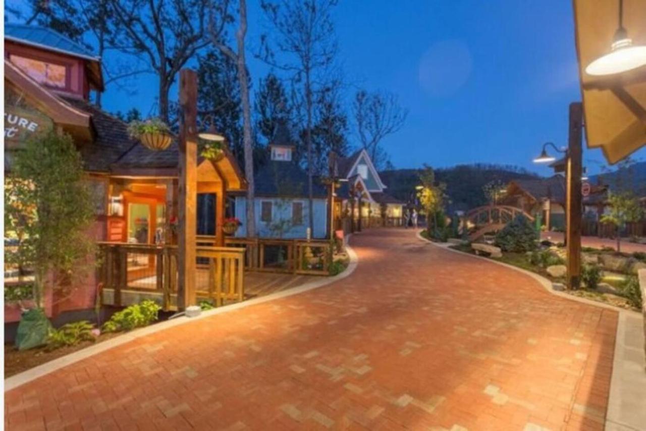 Gt307 Romantic Condo Downtown Gatlinburg & Pool Bagian luar foto