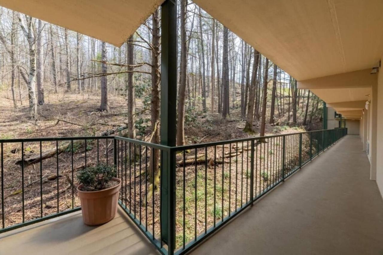 Gt307 Romantic Condo Downtown Gatlinburg & Pool Bagian luar foto